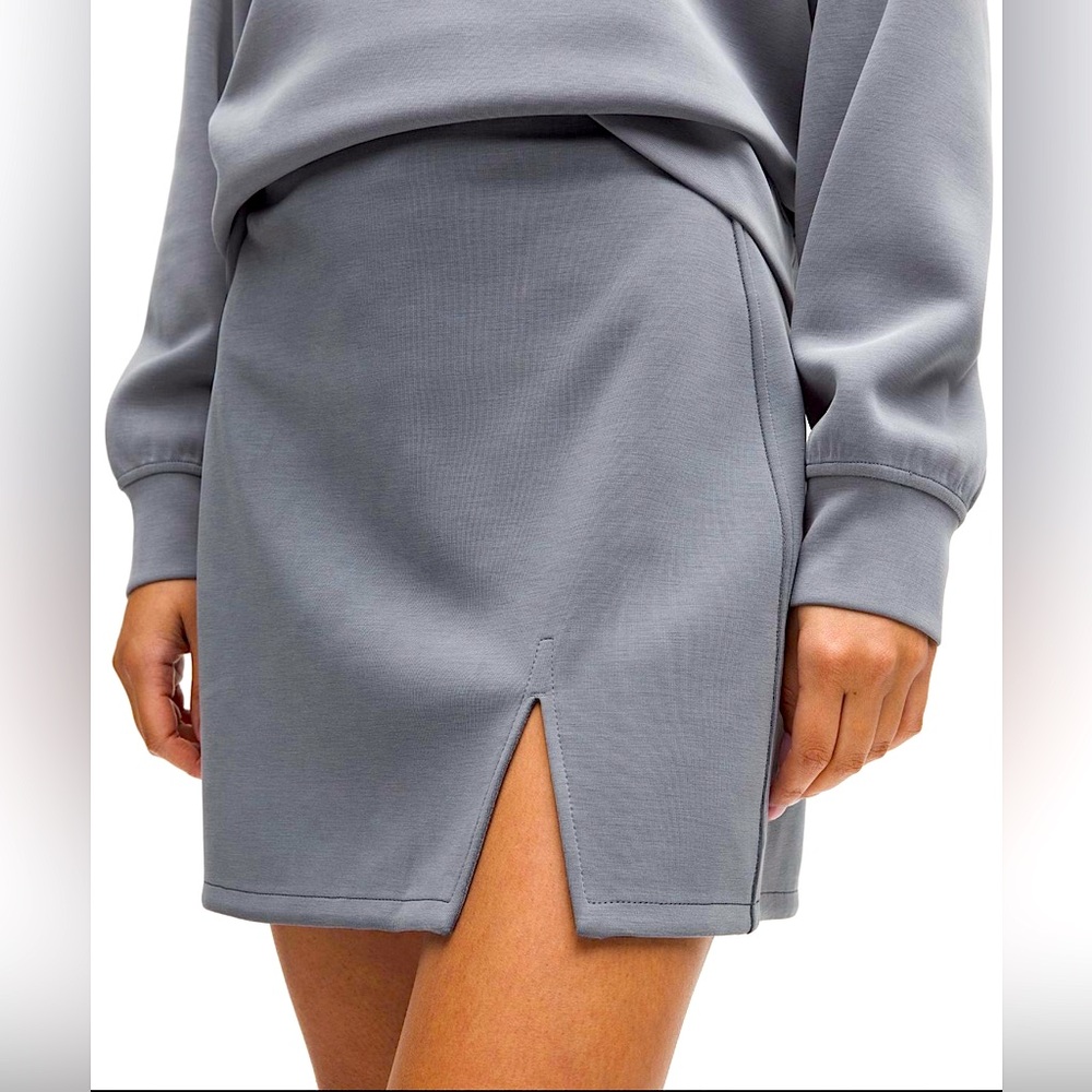 Lululemon Softstreme High Rise Mini Skirt // NWT // Solar Grey
